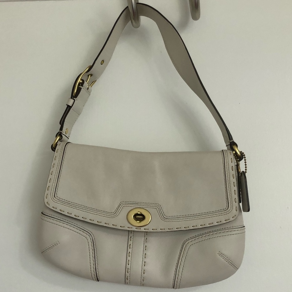 Coach Hampton Small handbag J0793-11542